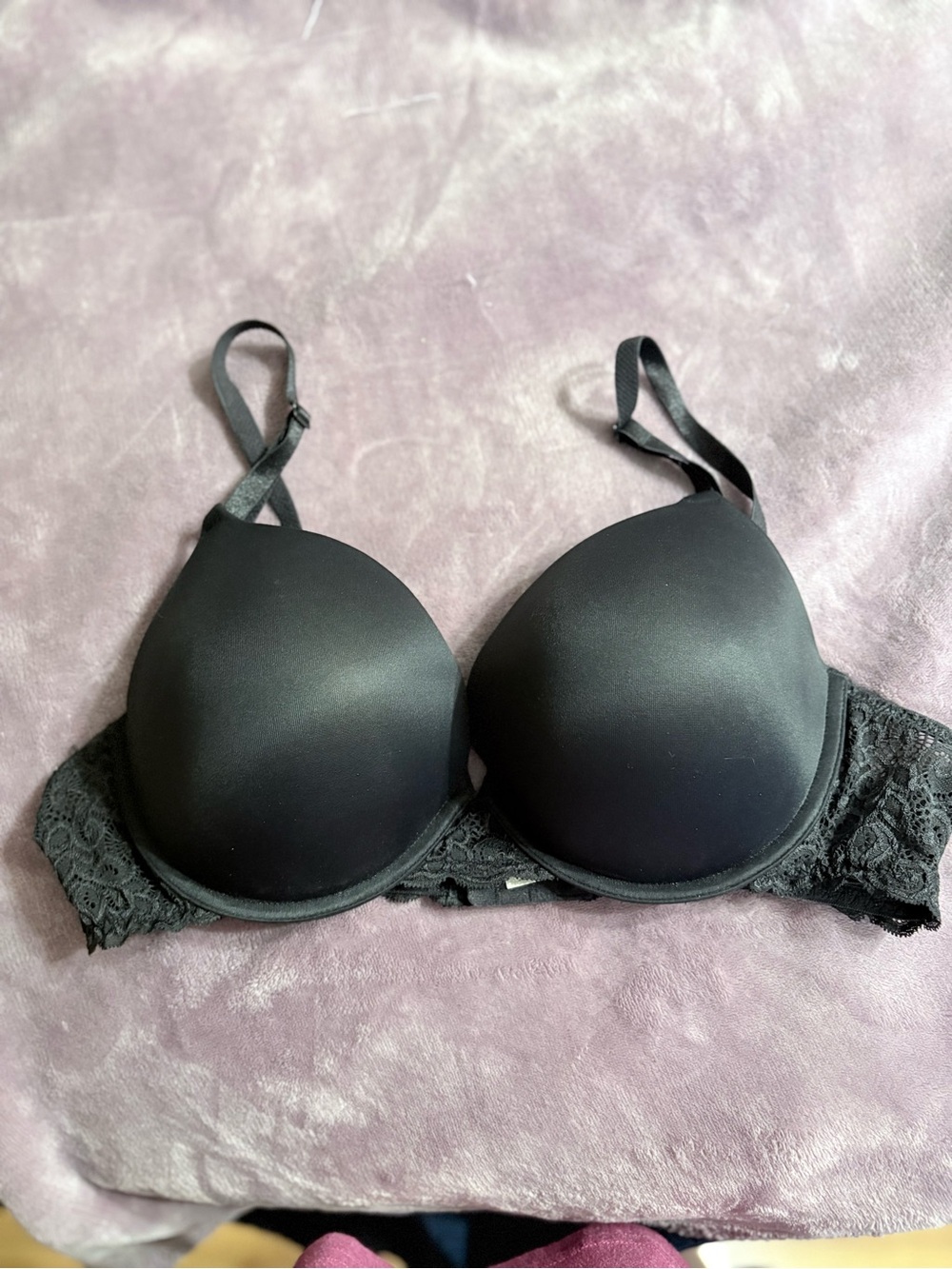 Women’s Black Lace Underwire T-Shirt Bra 40C